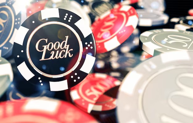 qqkini88 Casino Hold'em accessible on Android phone, iOS tablet, and desktop computer with synchronized account balance